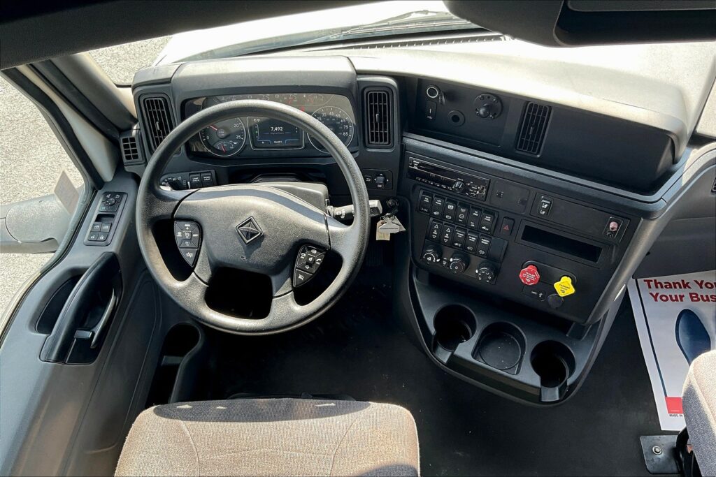 2020 INT LT625 6×4 Sleeper