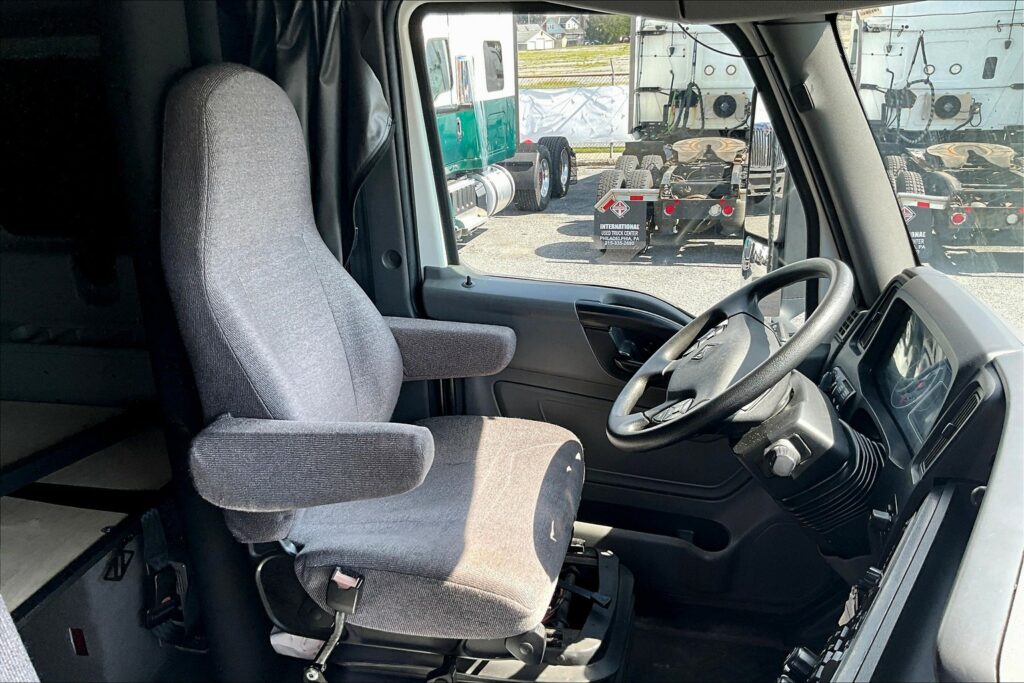 2020 INT LT625 6×4 Sleeper