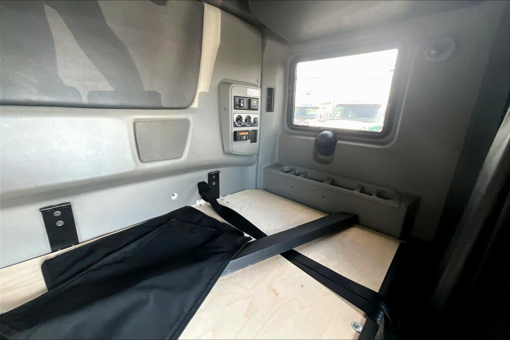 2020 INT LT625 6×4 Sleeper