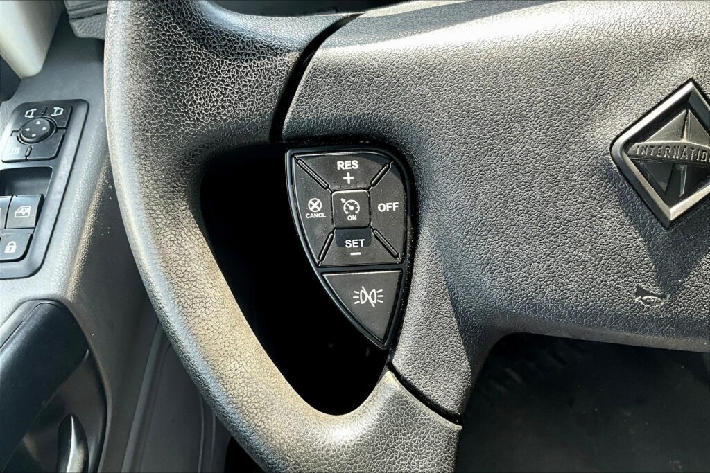 2020 INT LT625 6×4 Sleeper