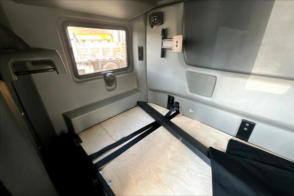 2020 INT LT625 6×4 Sleeper