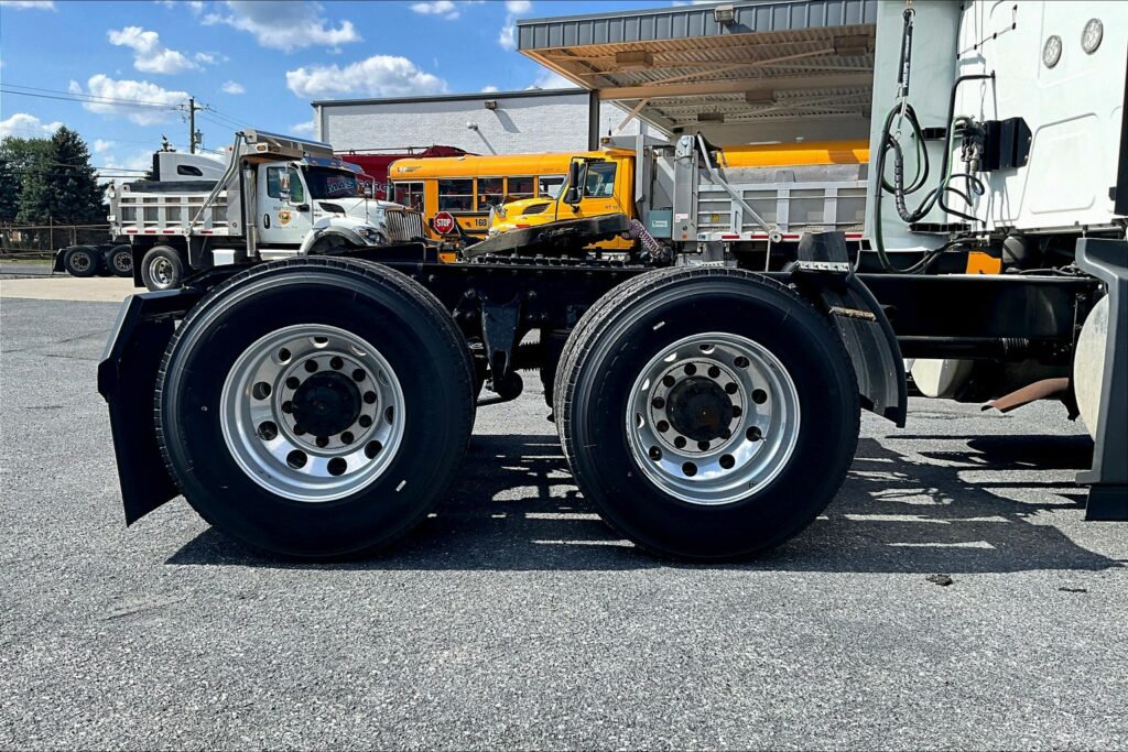 2020 INT LT625 6×4 Sleeper