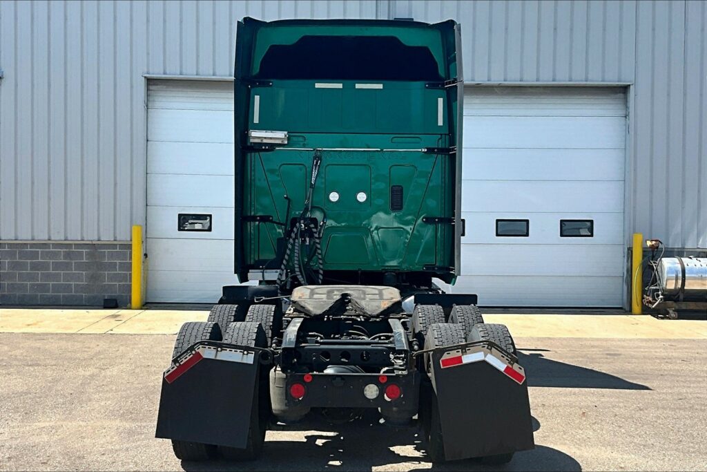 2021 INT LT625 6×4 Sleeper