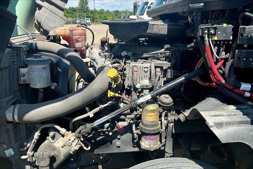 2021 INT LT625 6×4 Sleeper