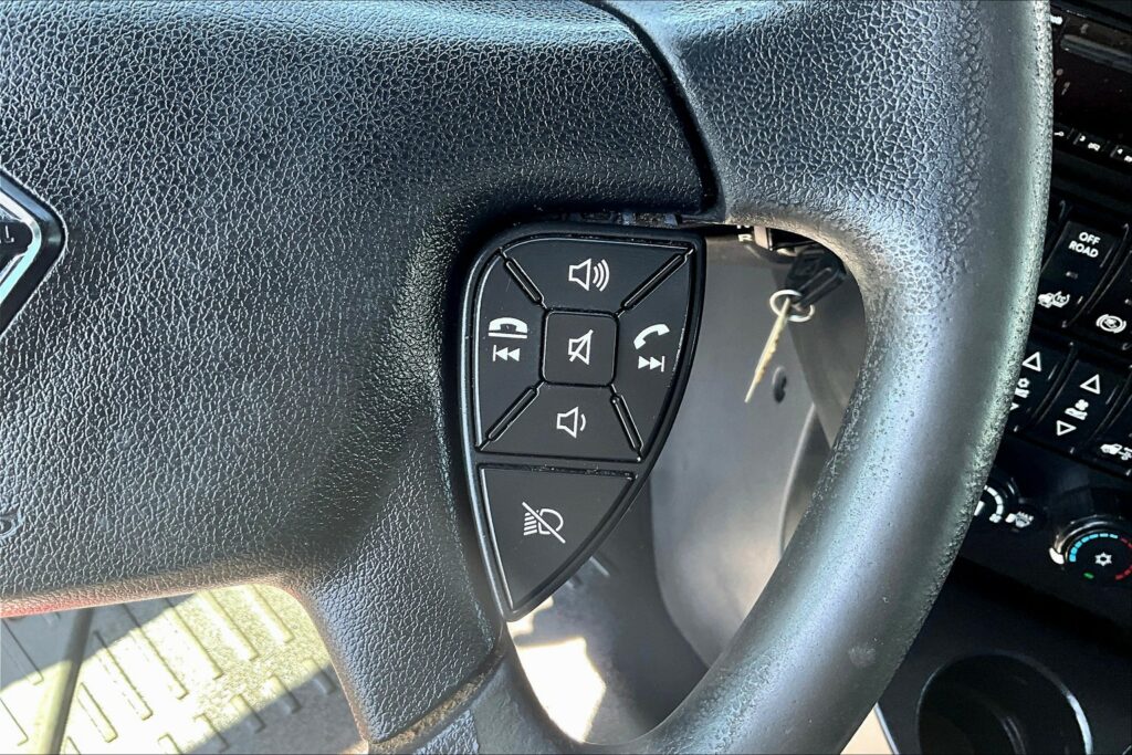 2021 INT LT625 6×4 Sleeper