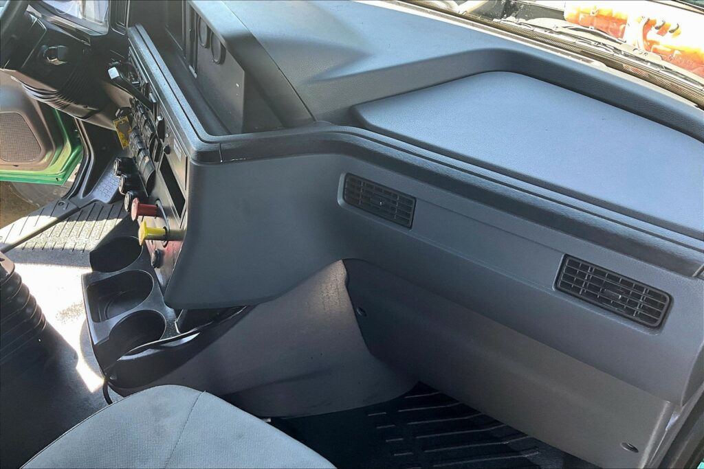 2021 INT LT625 6×4 Sleeper