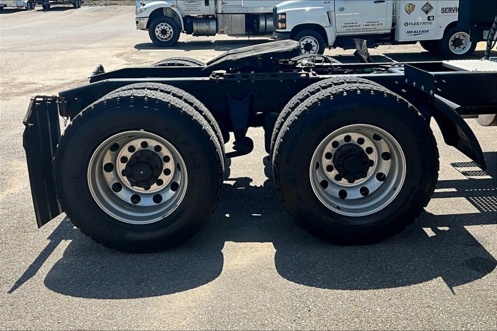 2021 INT LT625 6×4 Sleeper