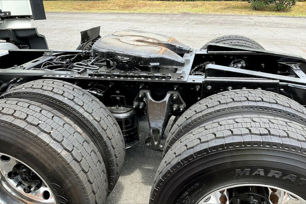 2022 INT LT625 6×4 Sleeper