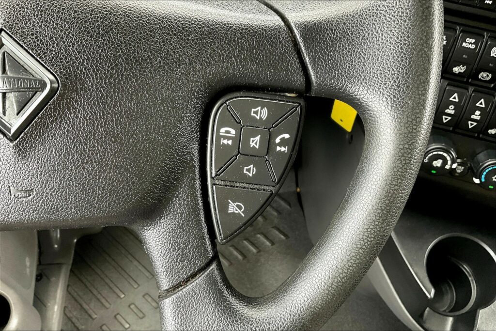 2022 INT LT625 6×4 Sleeper