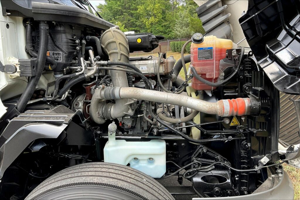 2022 INT LT625 6×4 Sleeper