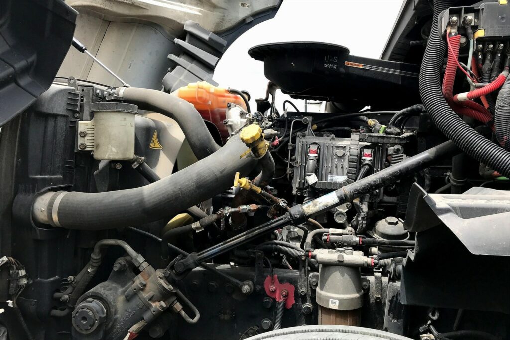 2022 INT LT625 6×4 Sleeper