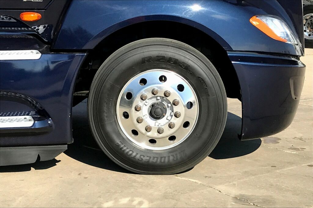 2022 INT LT625 6×4 Sleeper