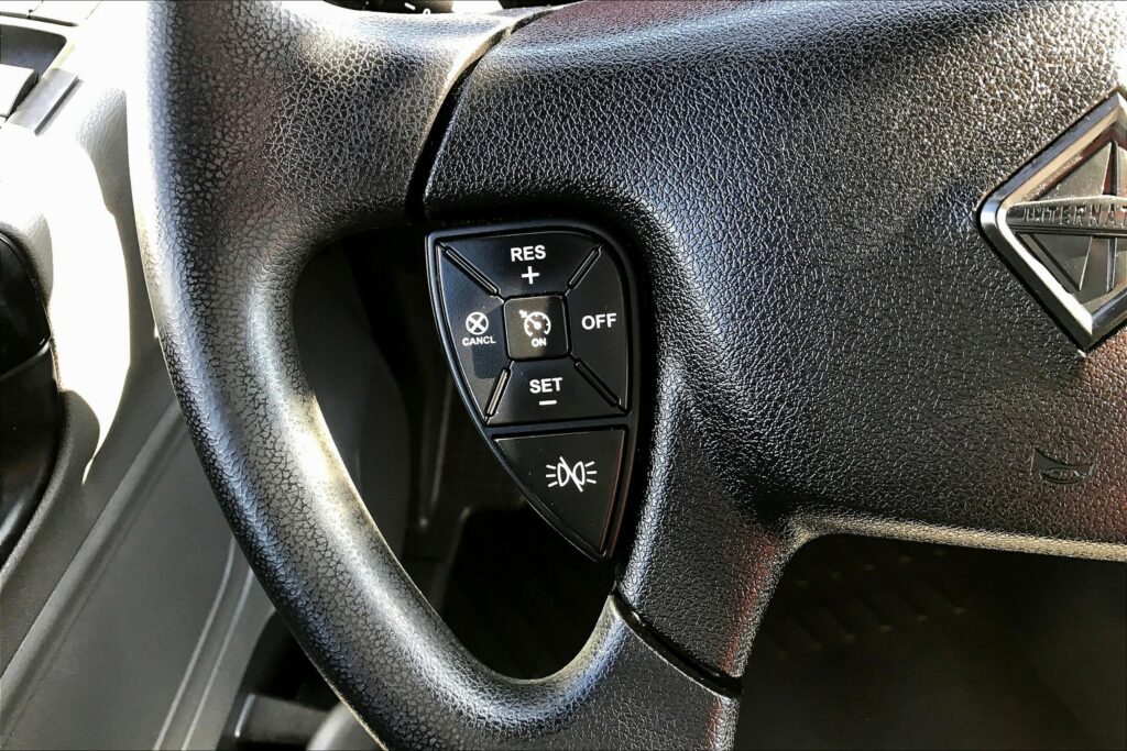 2022 INT LT625 6×4 Sleeper