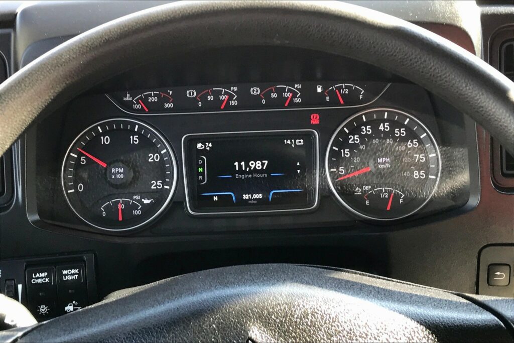 2022 INT LT625 6×4 Sleeper