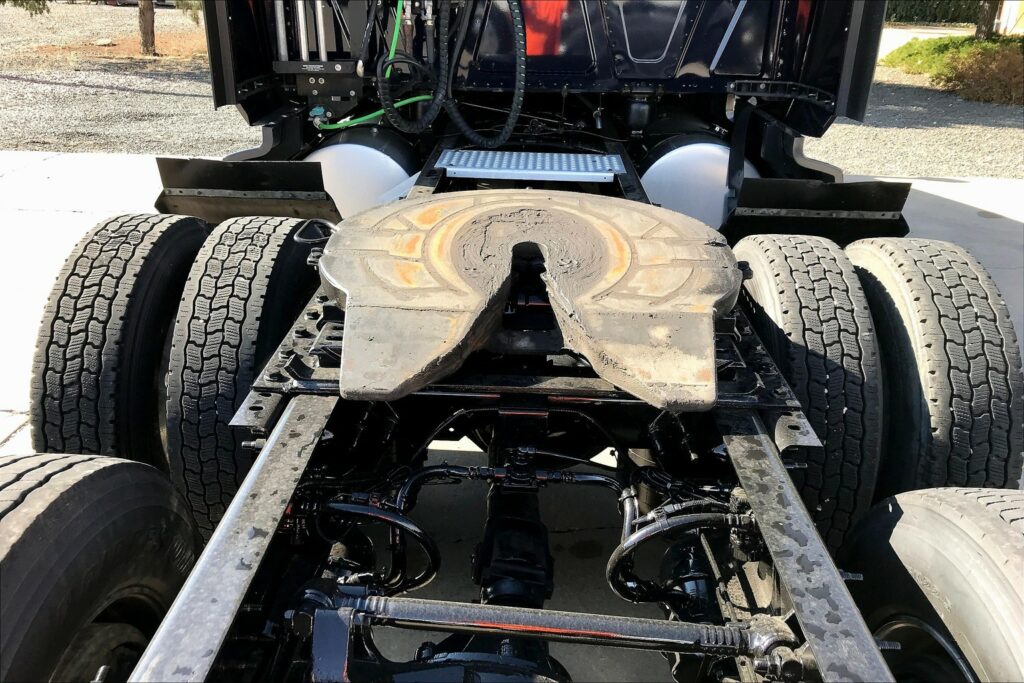 2022 INT LT625 6×4 Sleeper