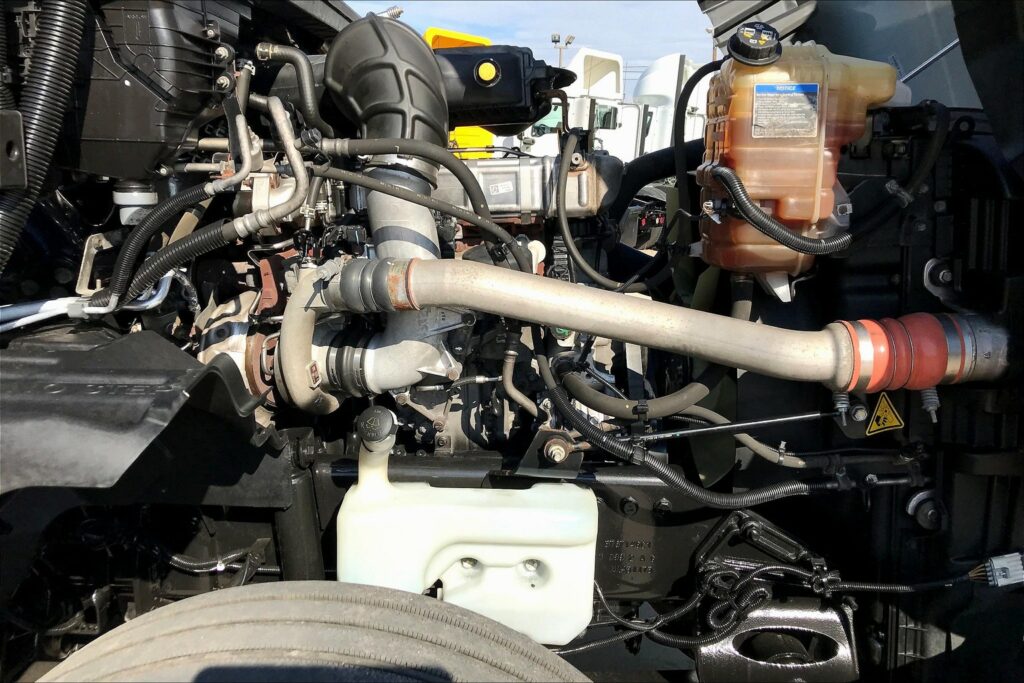 2022 INT LT625 6×4 Sleeper