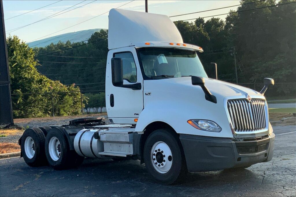 2019 INT LT625 6×4 Day Cab