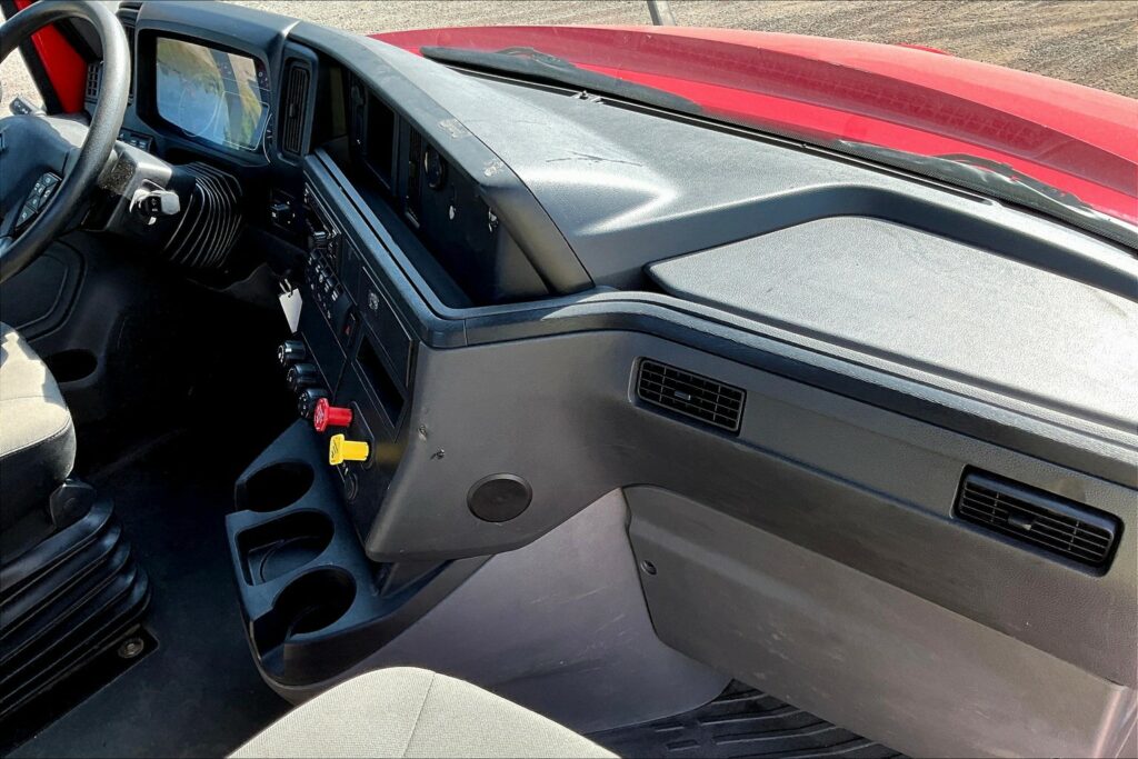 2020 INT LT625 6×4 Day Cab