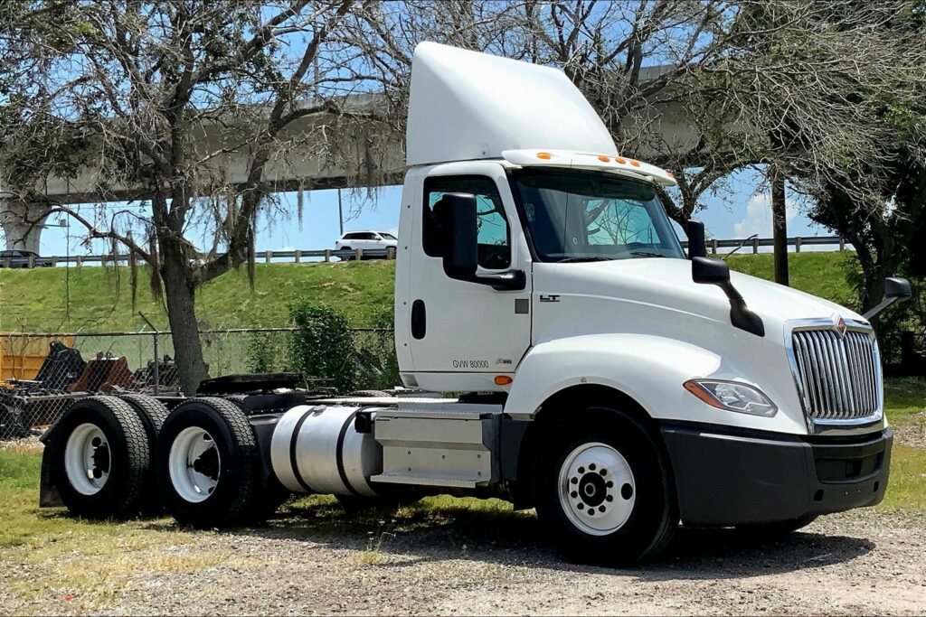 2019 INT LT625 6×4 Day Cab