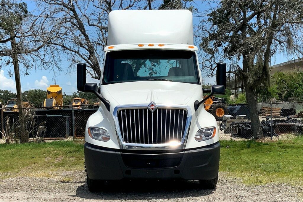 2019 INT LT625 6×4 Day Cab