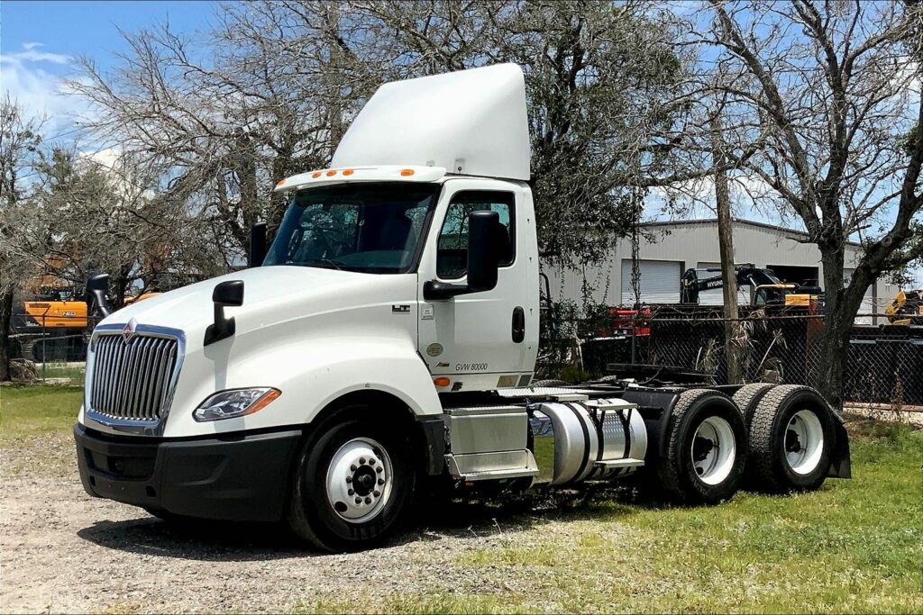 2019 INT LT625 6×4 Day Cab