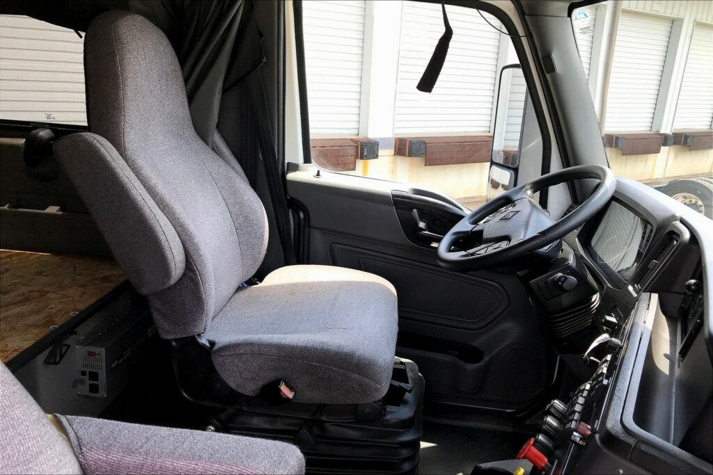 2022 INT LT625 6×4 Sleeper