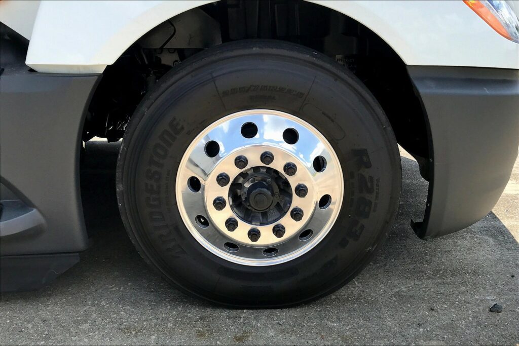 2022 INT LT625 6×4 Sleeper