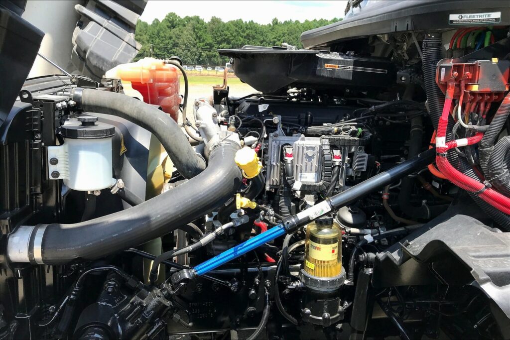 2022 INT LT625 6×4 Sleeper