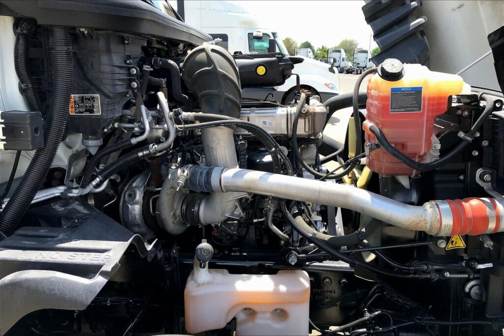 2022 INT LT625 6×4 Sleeper