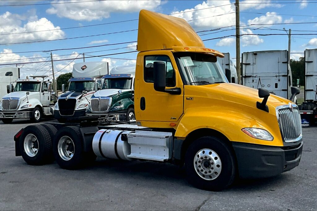 2019 INT LT625 6×4 Day Cab