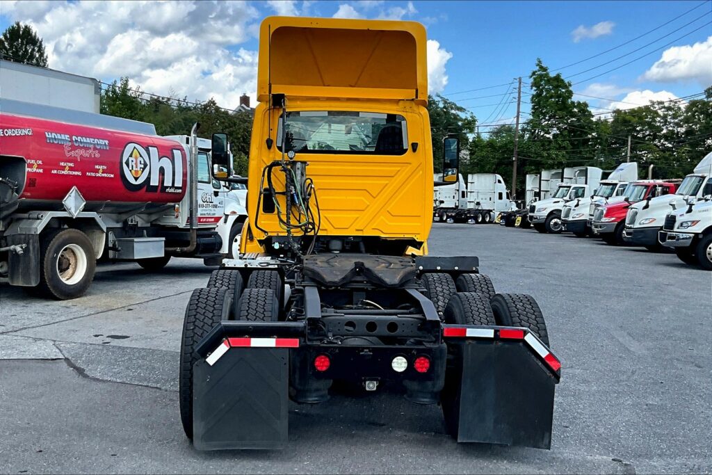 2019 INT LT625 6×4 Day Cab