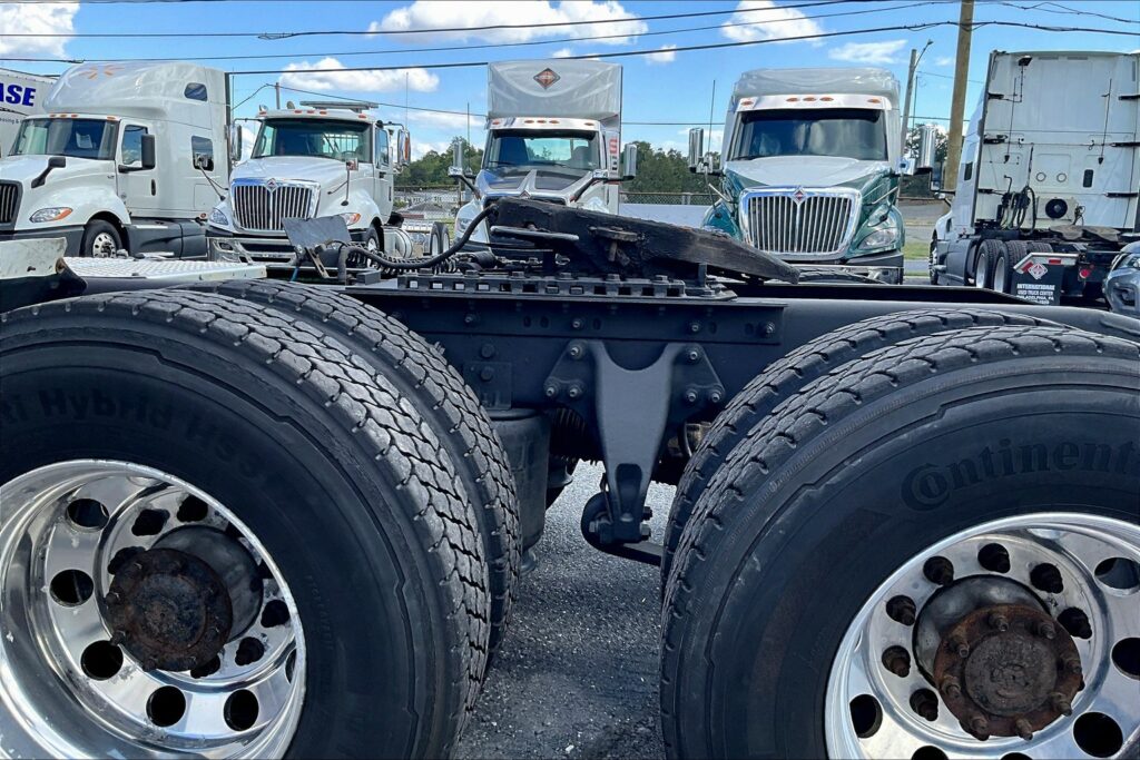 2019 INT LT625 6×4 Day Cab