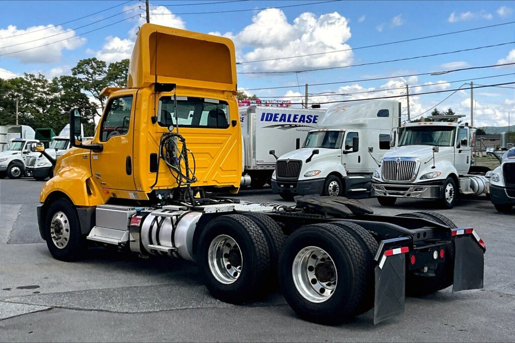 2019 INT LT625 6×4 Day Cab