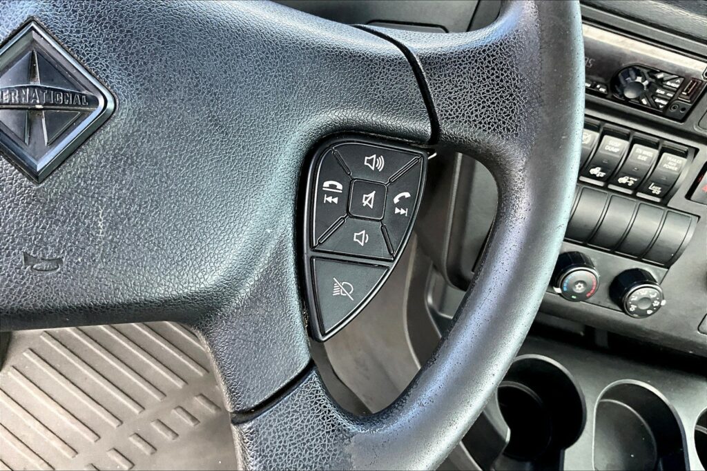 2019 INT LT625 6×4 Day Cab