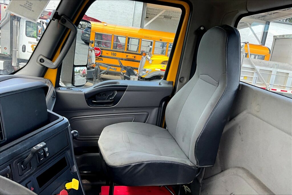 2019 INT LT625 6×4 Day Cab