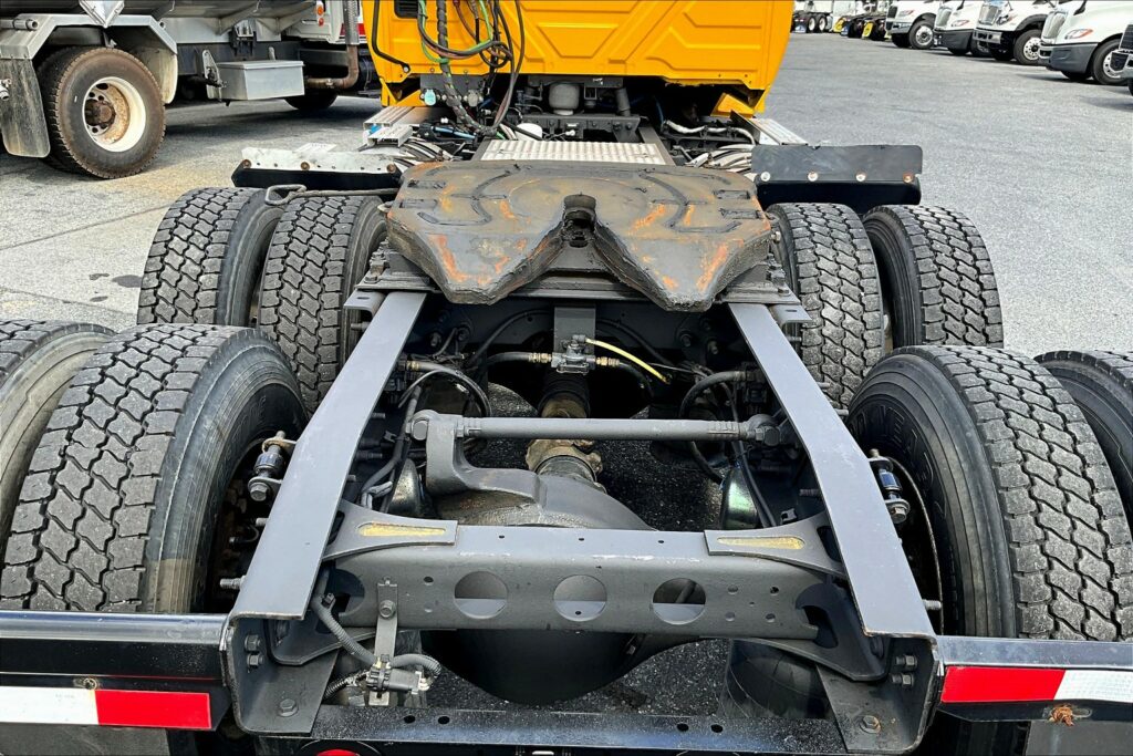 2019 INT LT625 6×4 Day Cab