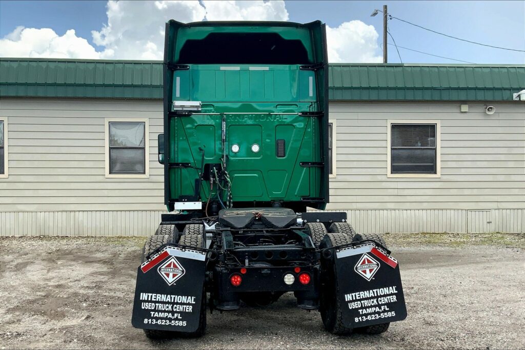 2021 INT LT625 6×4 Sleeper