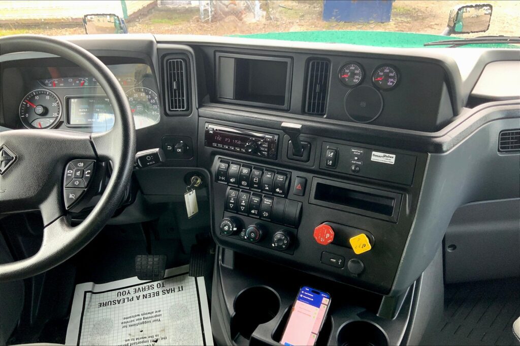 2021 INT LT625 6×4 Sleeper