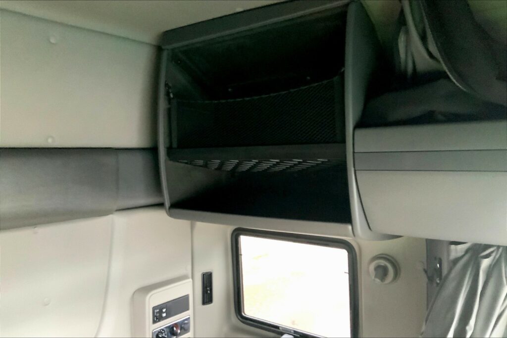 2021 INT LT625 6×4 Sleeper