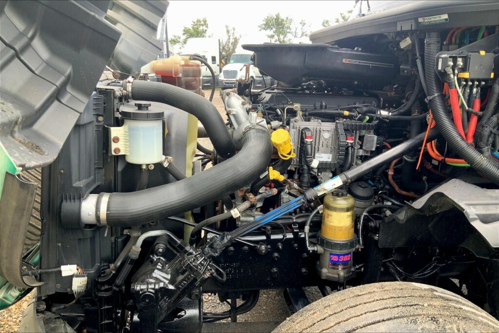 2021 INT LT625 6×4 Sleeper