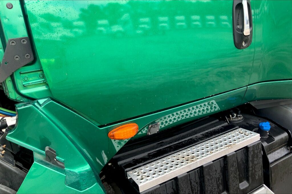 2021 INT LT625 6×4 Sleeper