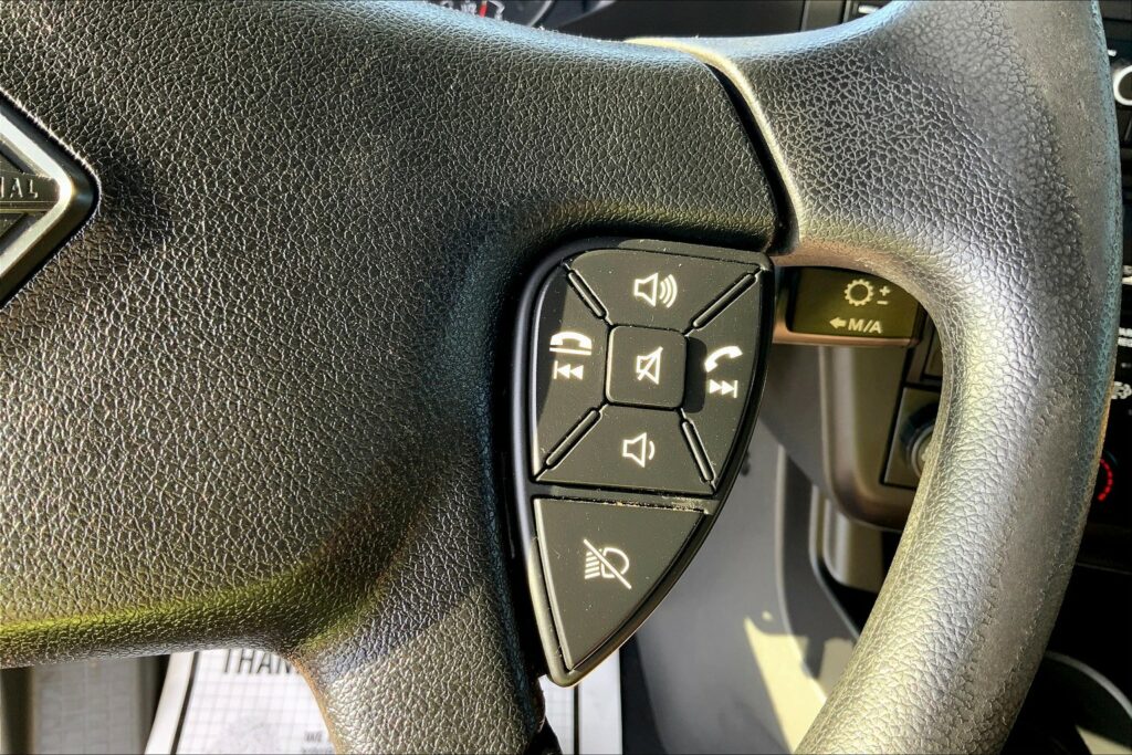 2023 INT LT625 6×4 Sleeper