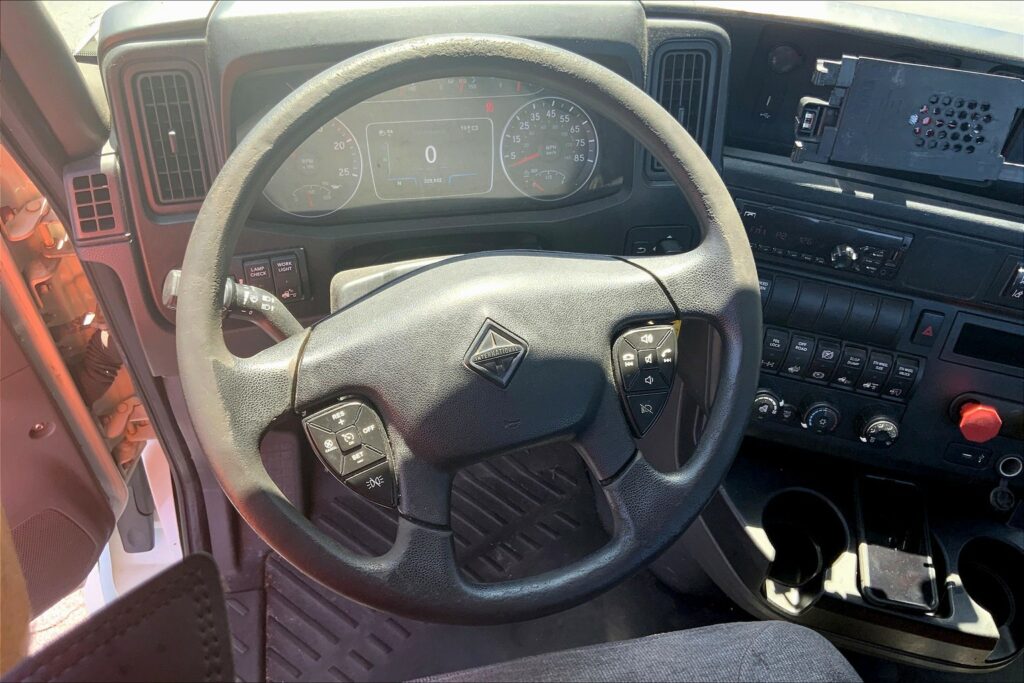 2020 INT LT625 6×4 Day Cab