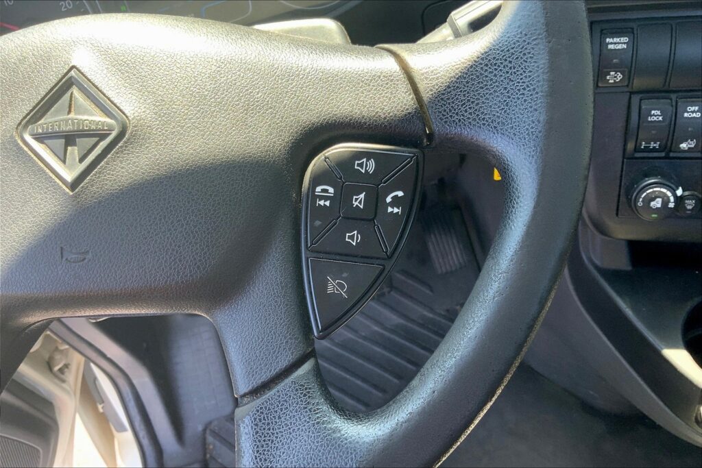 2020 INT LT625 6×4 Day Cab