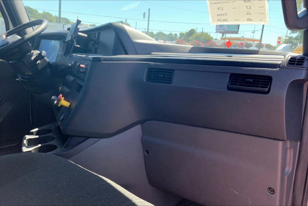 2020 INT LT625 6×4 Day Cab