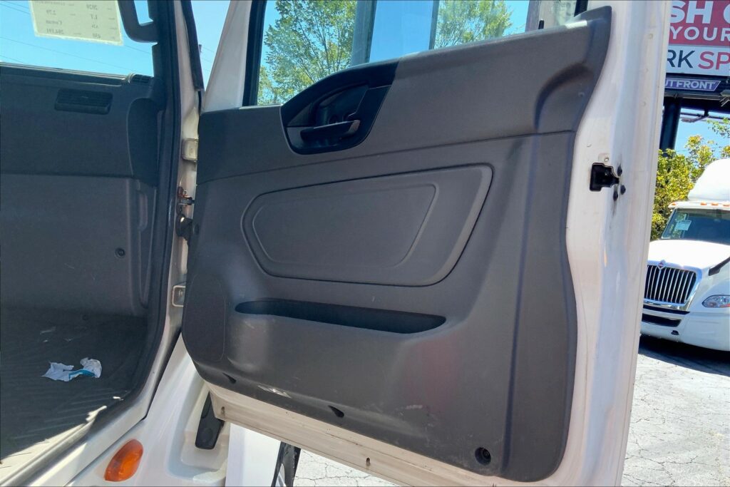 2020 INT LT625 6×4 Day Cab