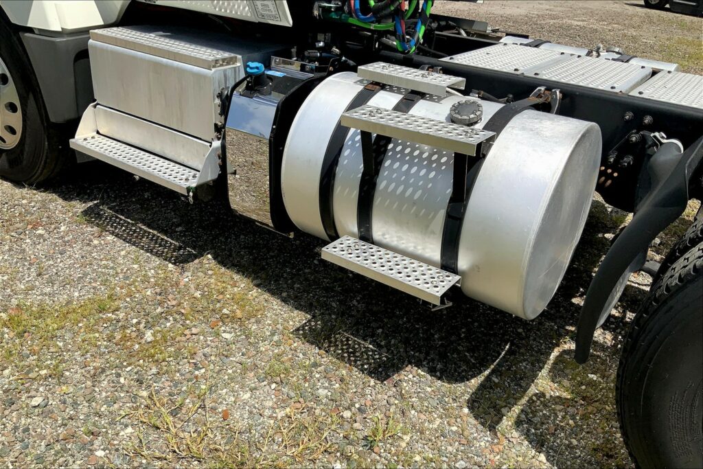 2019 INT LT625 6×4 Day Cab