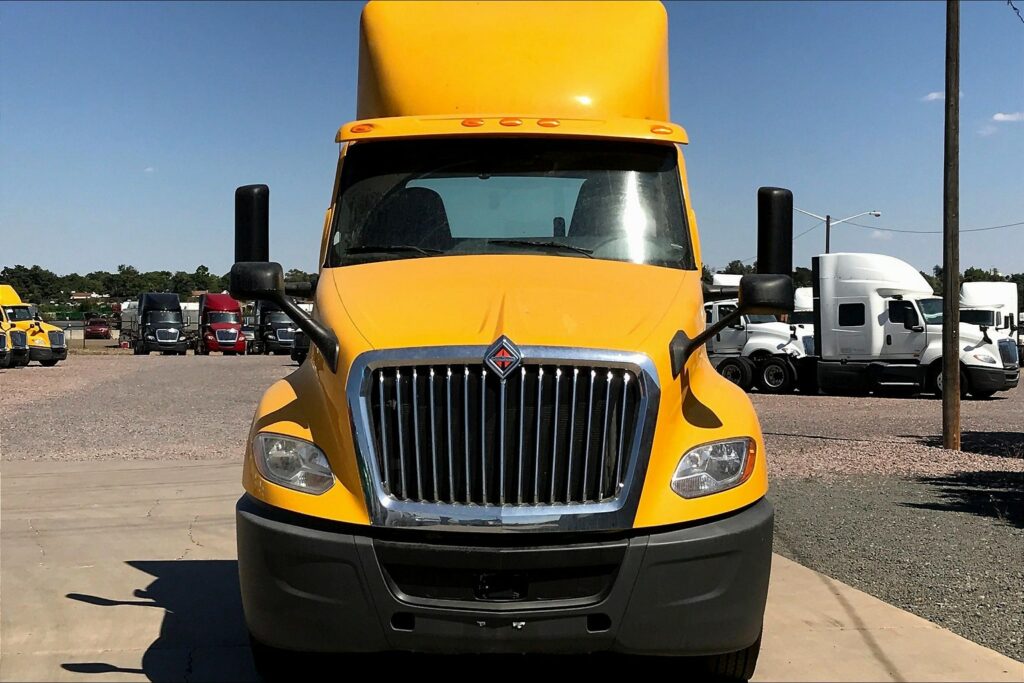 2019 INT LT625 6×4 Day Cab