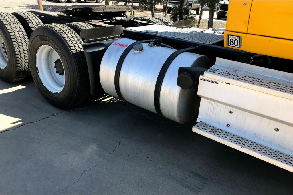 2019 INT LT625 6×4 Day Cab