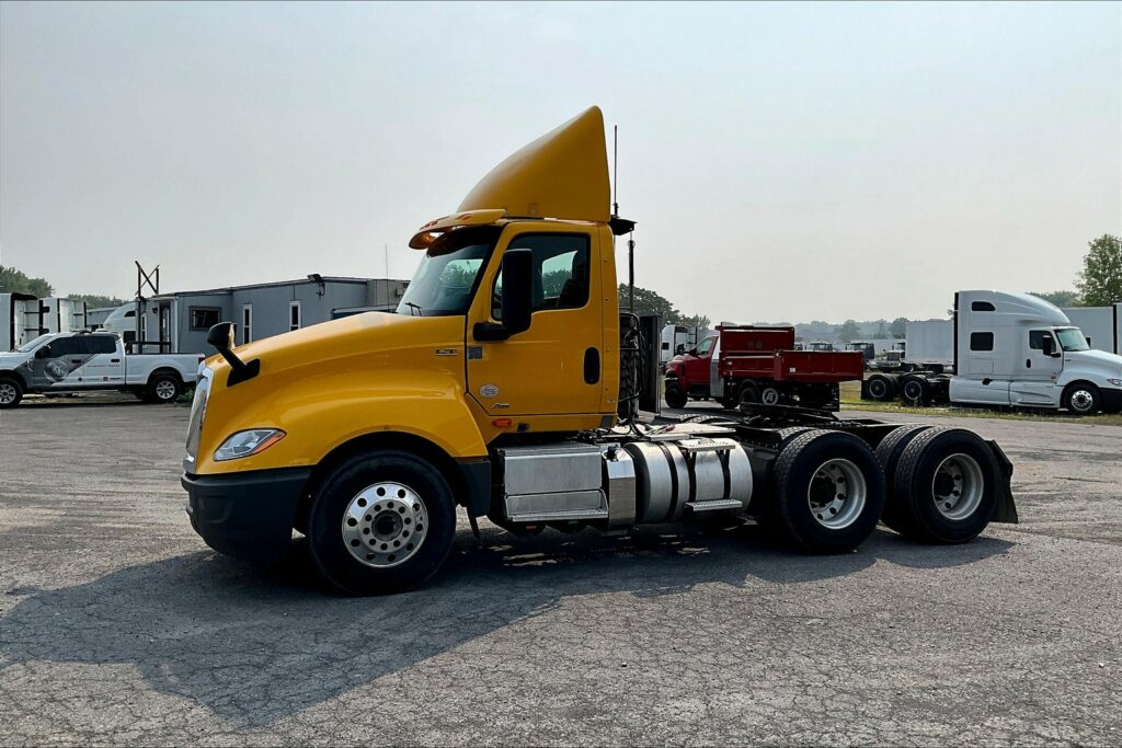 2019 INT LT625 6×4 Day Cab